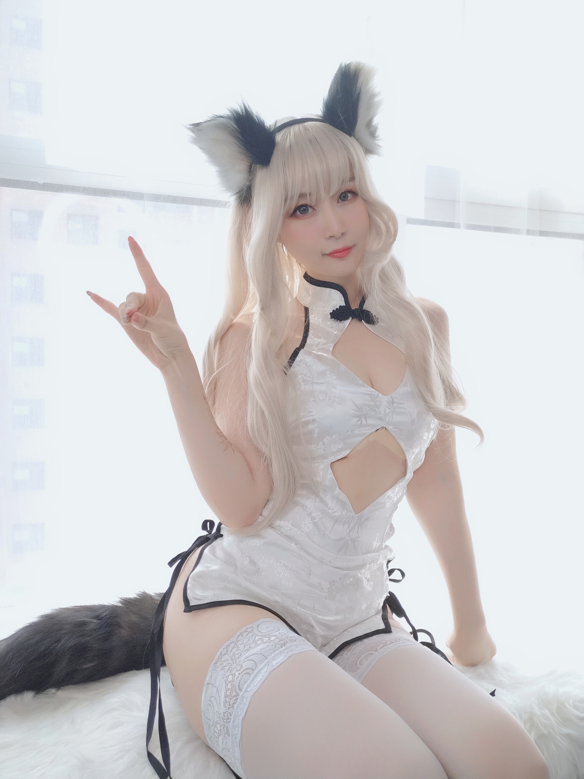白银81 – NO.022 小白狼 [49P3V]-XikXak